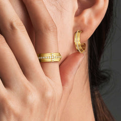 Staircase Cross Ring