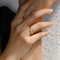 Cross Statement Ring