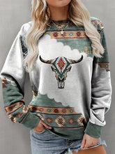 Women's Aztec Cow Skull Print Crew Neck Sweatshirt, Long Sleeve