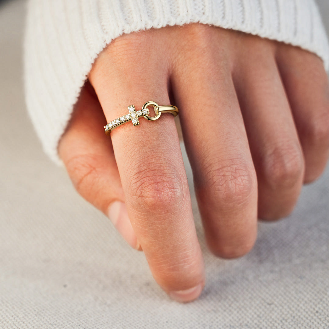 Pray Cross And Circle Ring