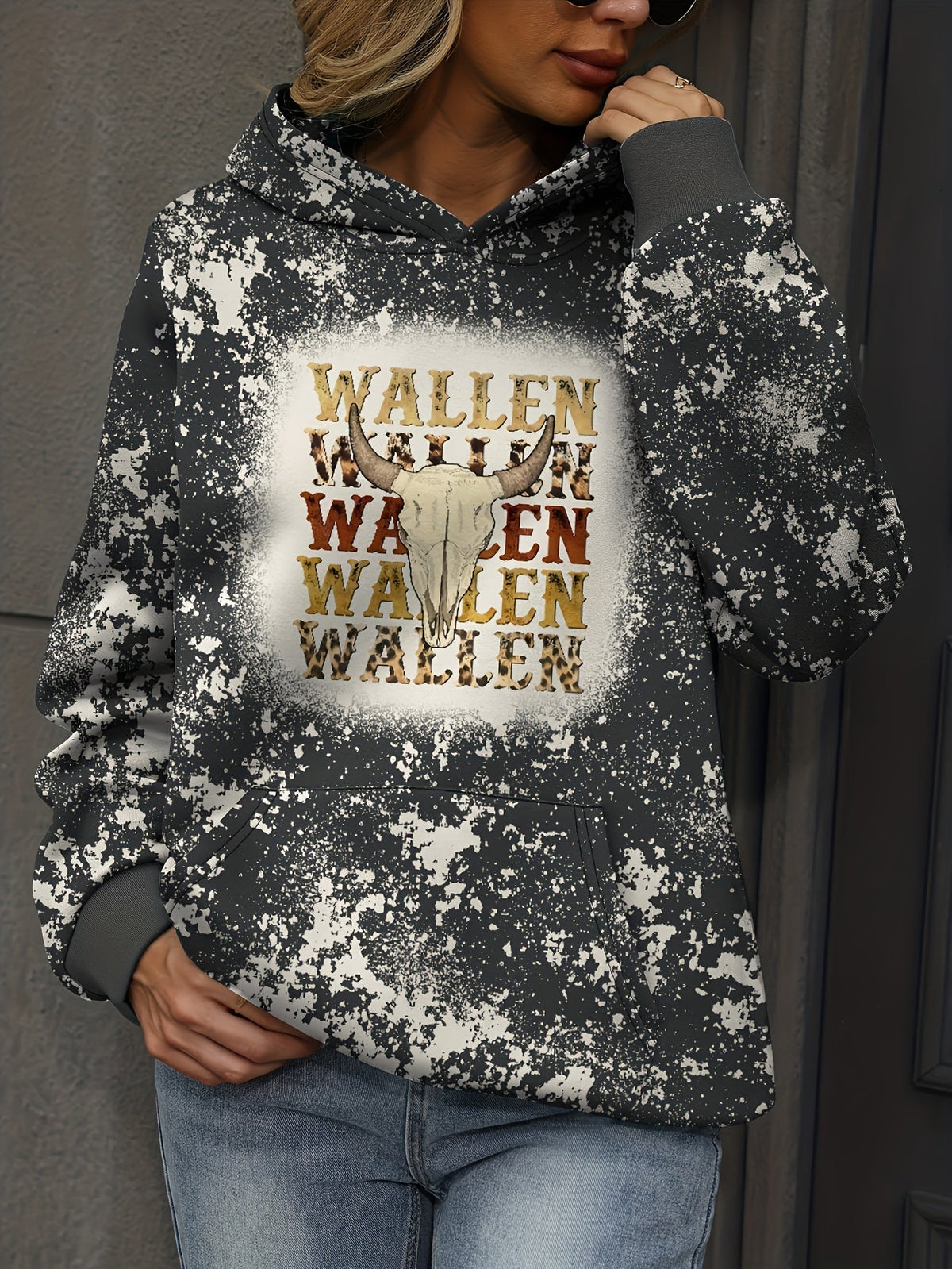 Women's Bull Skull & Letter Print Lounge Hoodie with Kangaroo Pocket, Long Sleeve Pullover for Fall & Winter