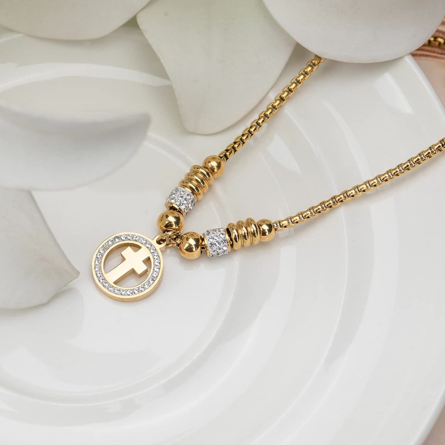 Crafted Circle Cross Charm Zirconia  Bracelet