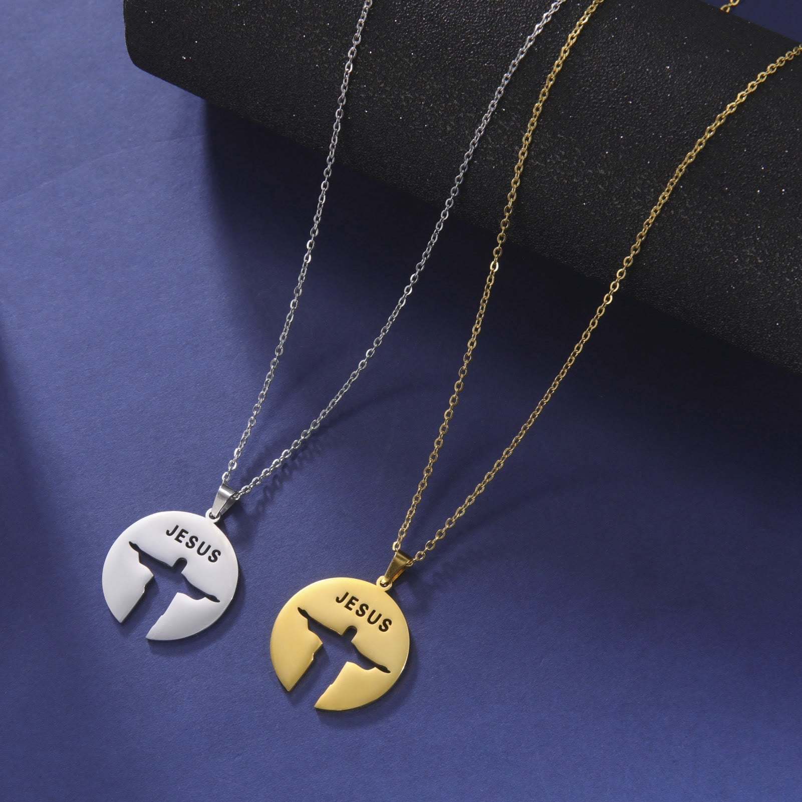 Round Jesus Pendant Necklace