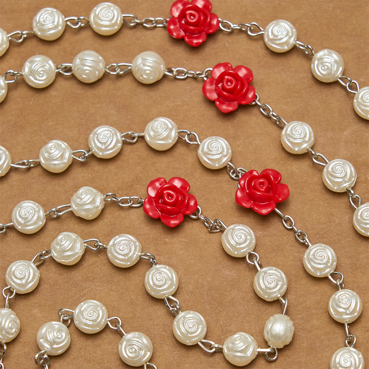 Graceful White and Red Rose Beads Rosary with Blessing Crucifix & Our Lady