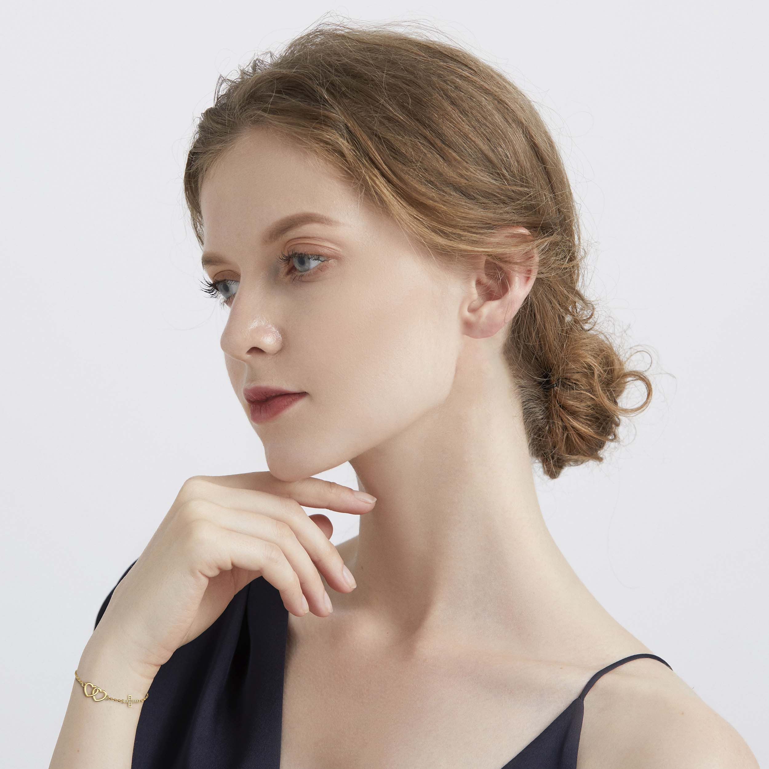 Interlocking Heart to Heart Bracelet