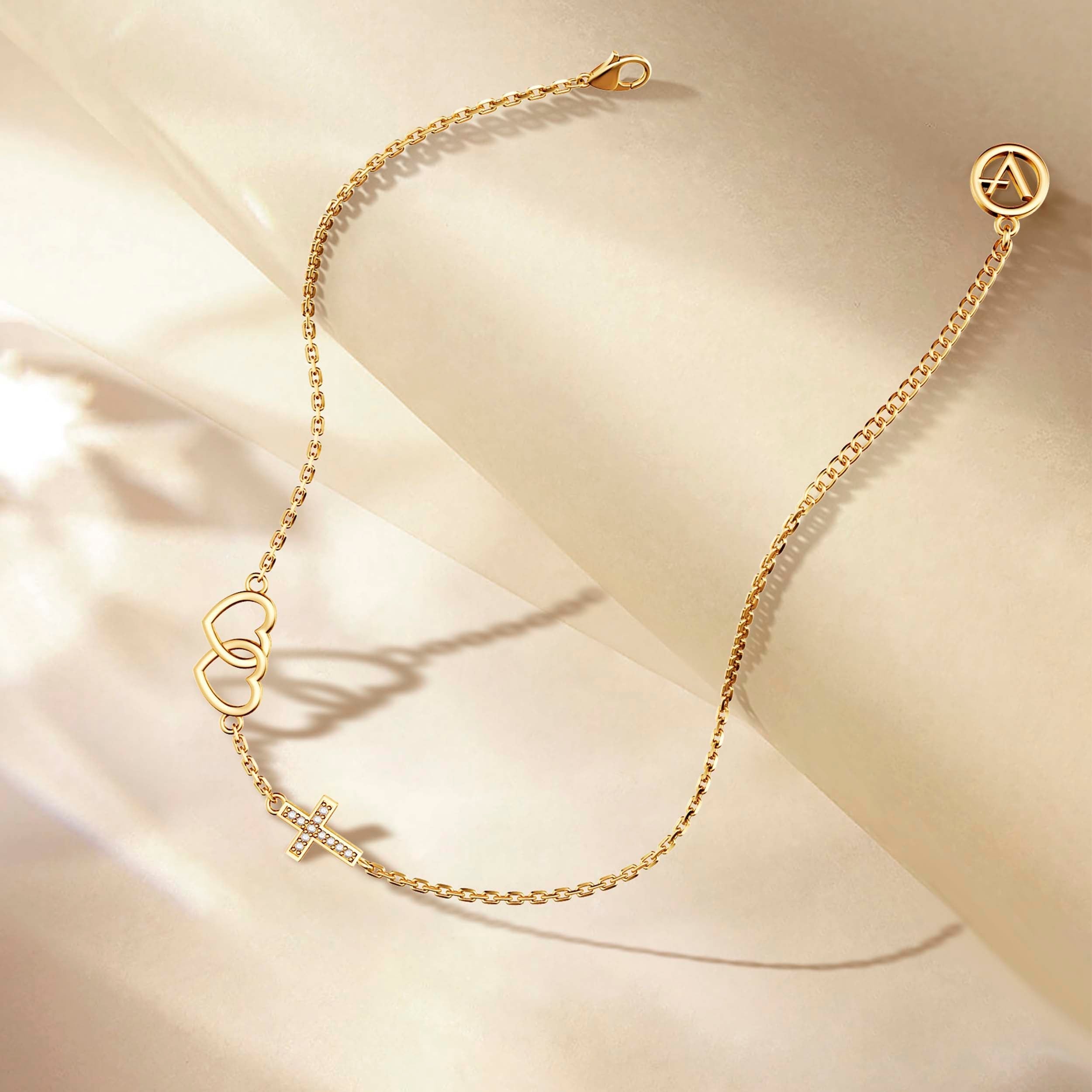 Interlocking Heart to Heart Bracelet