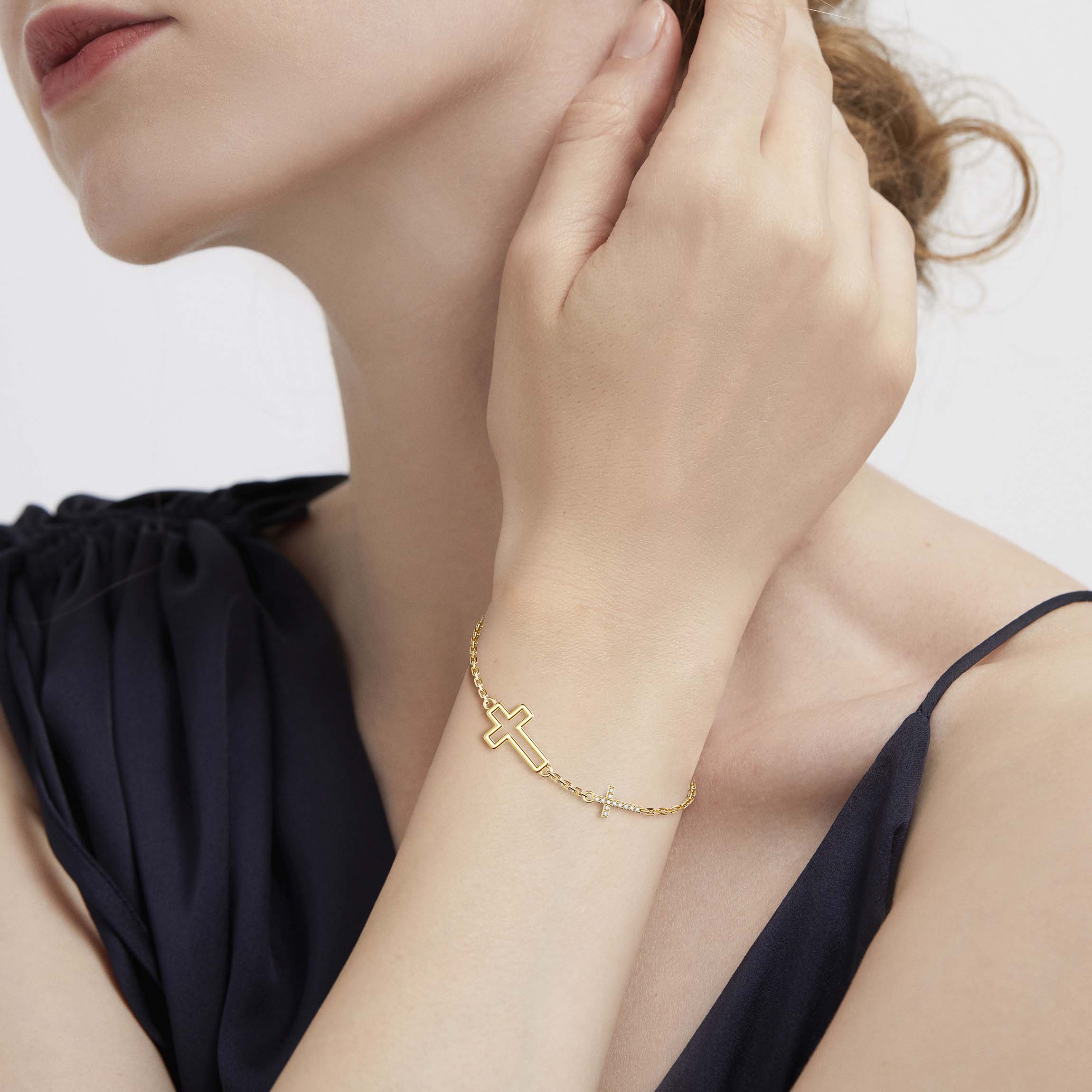 Hollow Cross Chain Bracelet