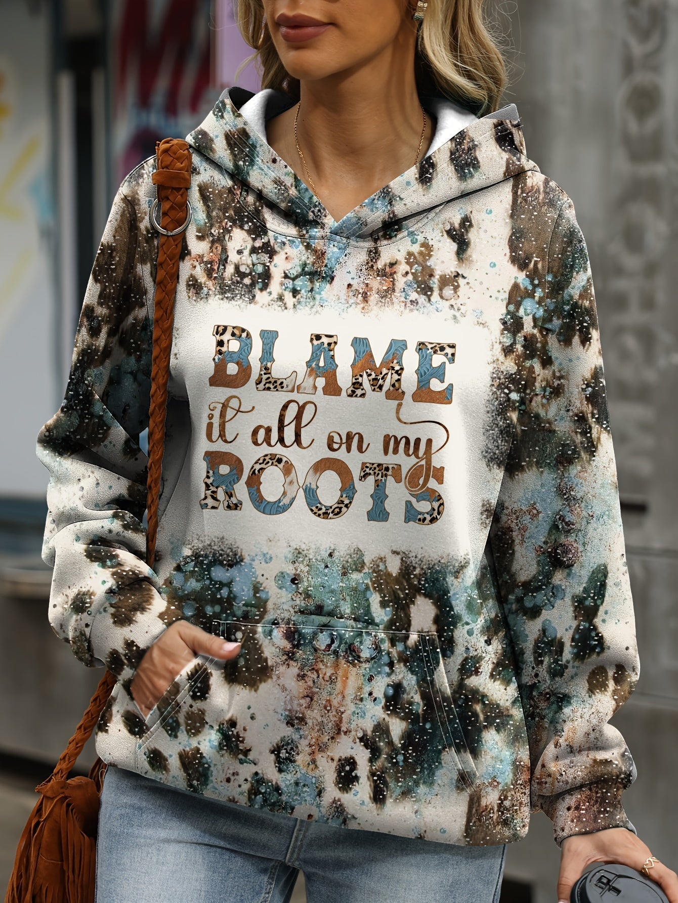 Women's Leopard Print Hoodie with Kangaroo Pocket, Soft Long Sleeve – Ideal for Everyday Wear