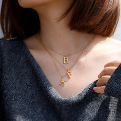 Bubble Initial Letter R Pendant Necklace