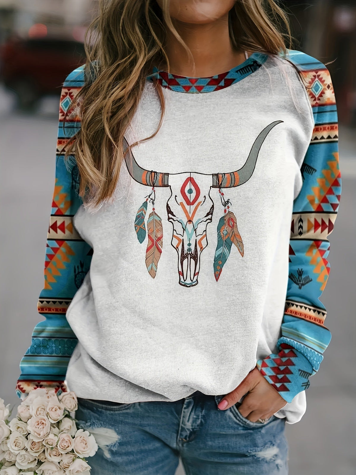 Women's Cow Skull & Aztec Print Crew Neck Sweatshirt, Long Sleeve Pullover for Fall & Winter