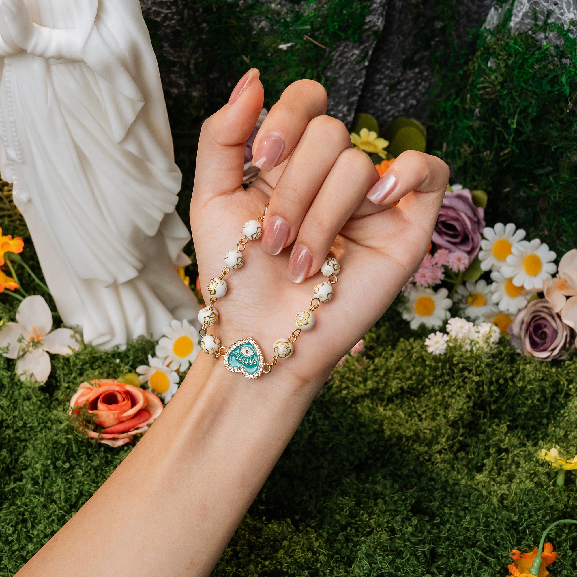 Divine Protection Beaded Bracelet – White & Gold Guardian of Grace