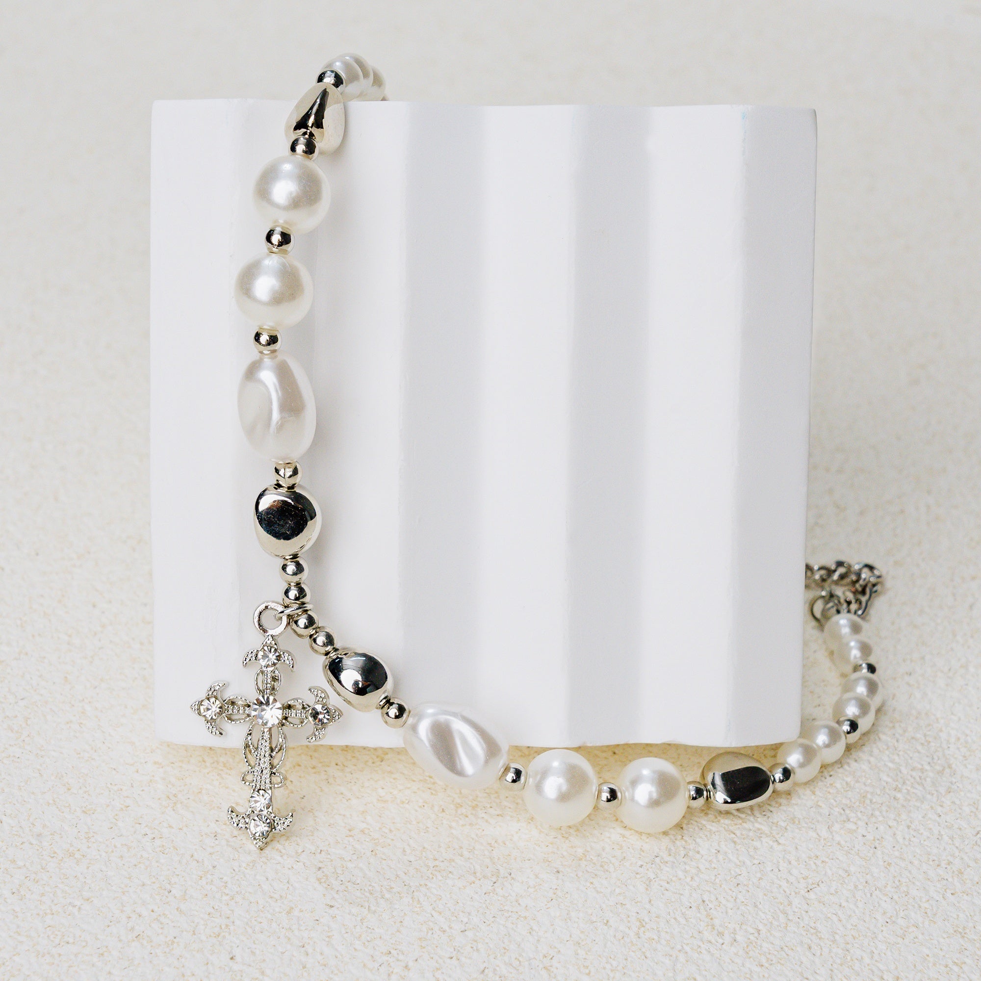 Baroque Pearl Cross Necklace – Vintage Christian Faith Jewelry