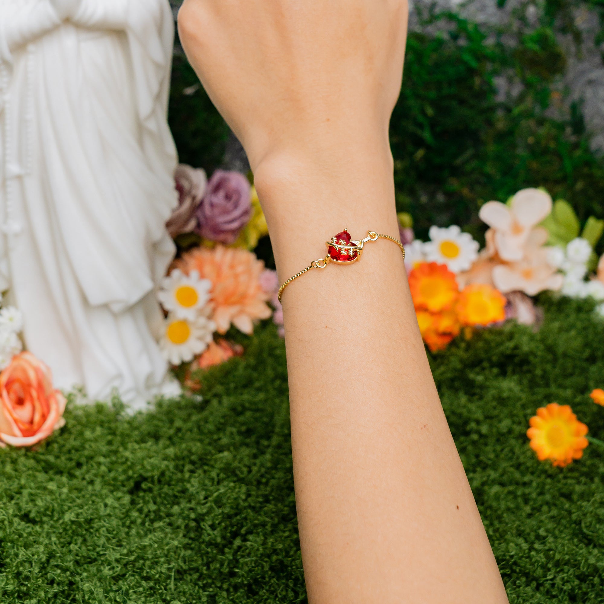 Sacred Heart Faith Bracelet – Christian Red Heart Charm Jewelry