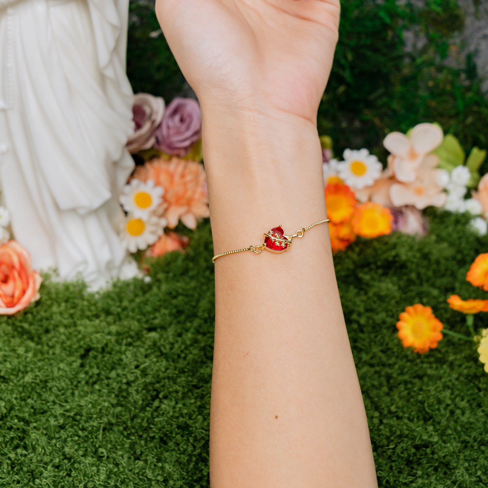 Sacred Heart Faith Bracelet – Christian Red Heart Charm Jewelry
