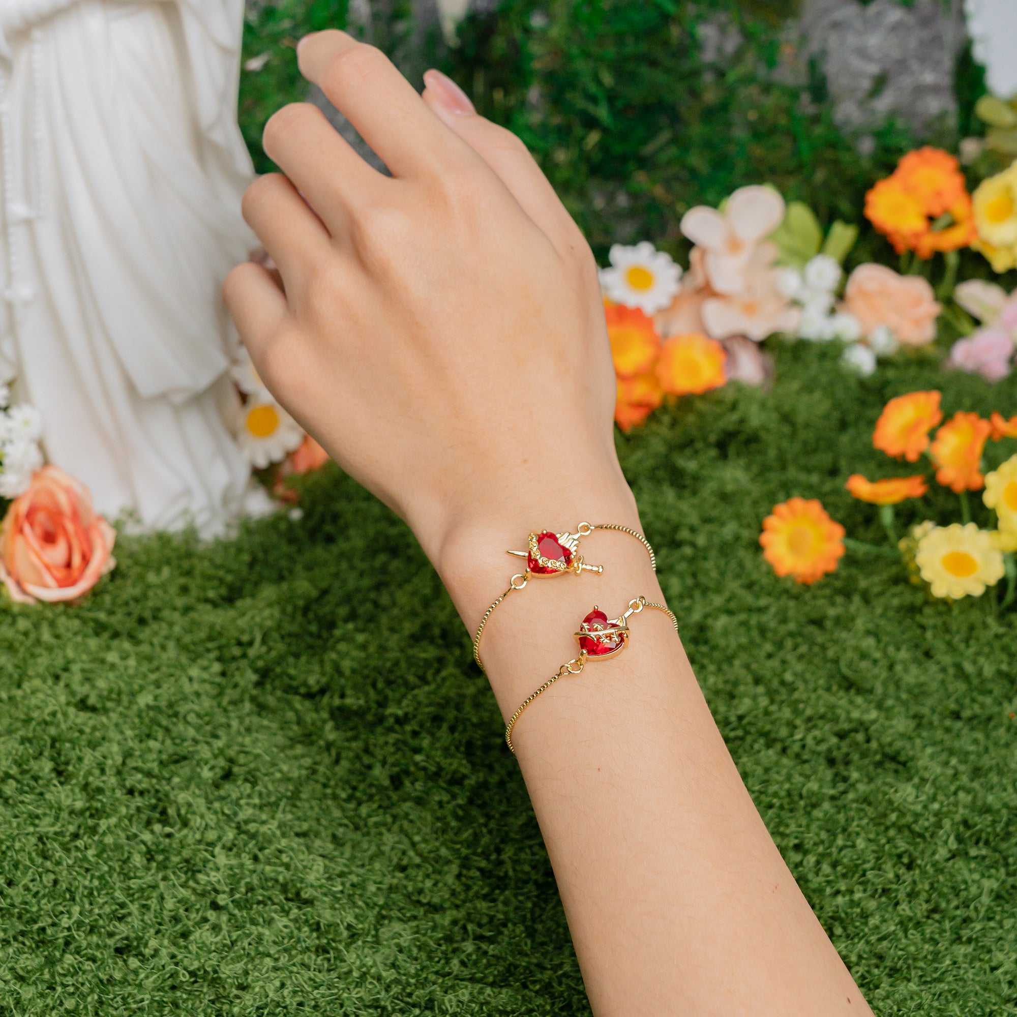 Sacred Heart Faith Bracelet – Christian Red Heart Charm Jewelry