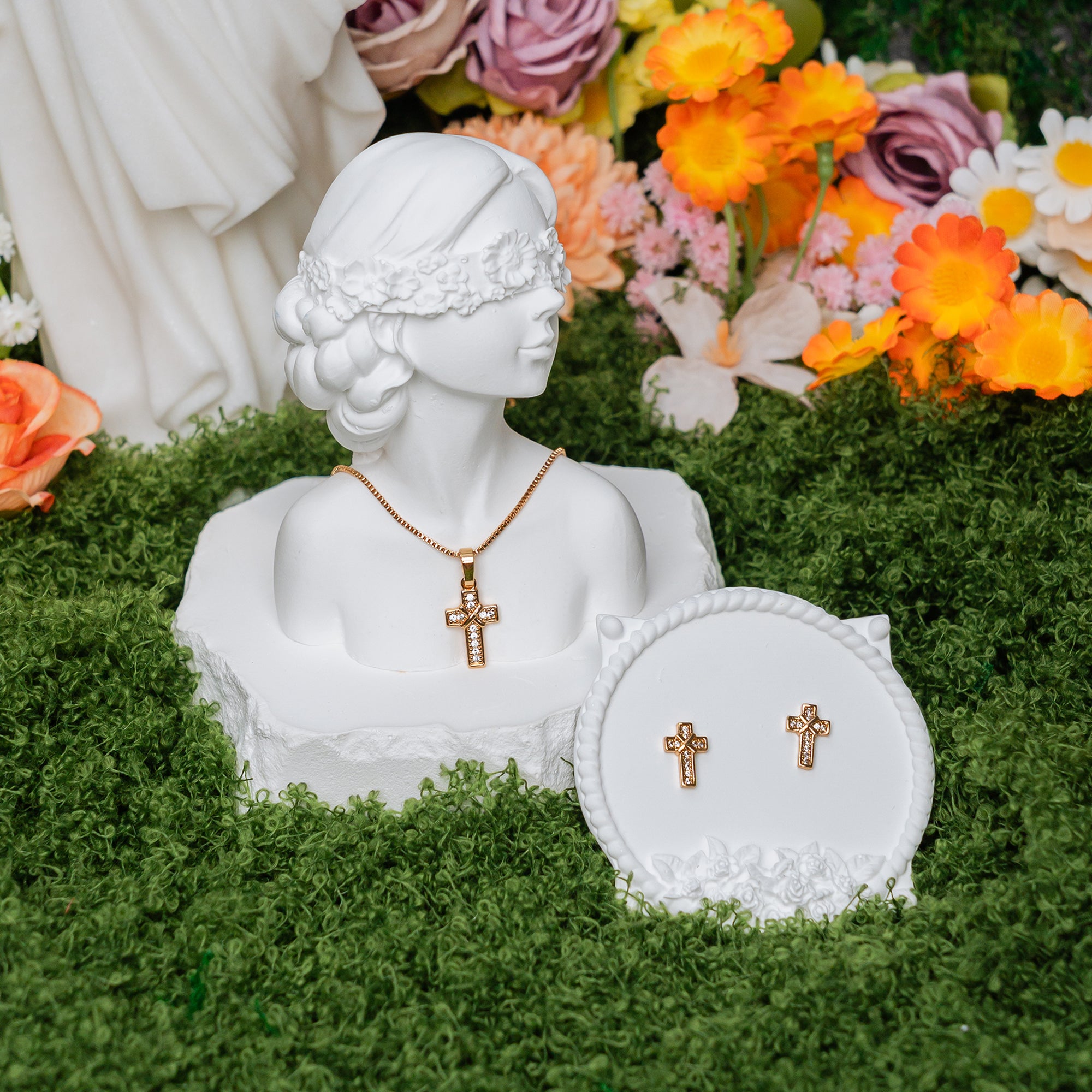 Faith & Grace Cross Earrings – Golden Christian Studs of Devotion