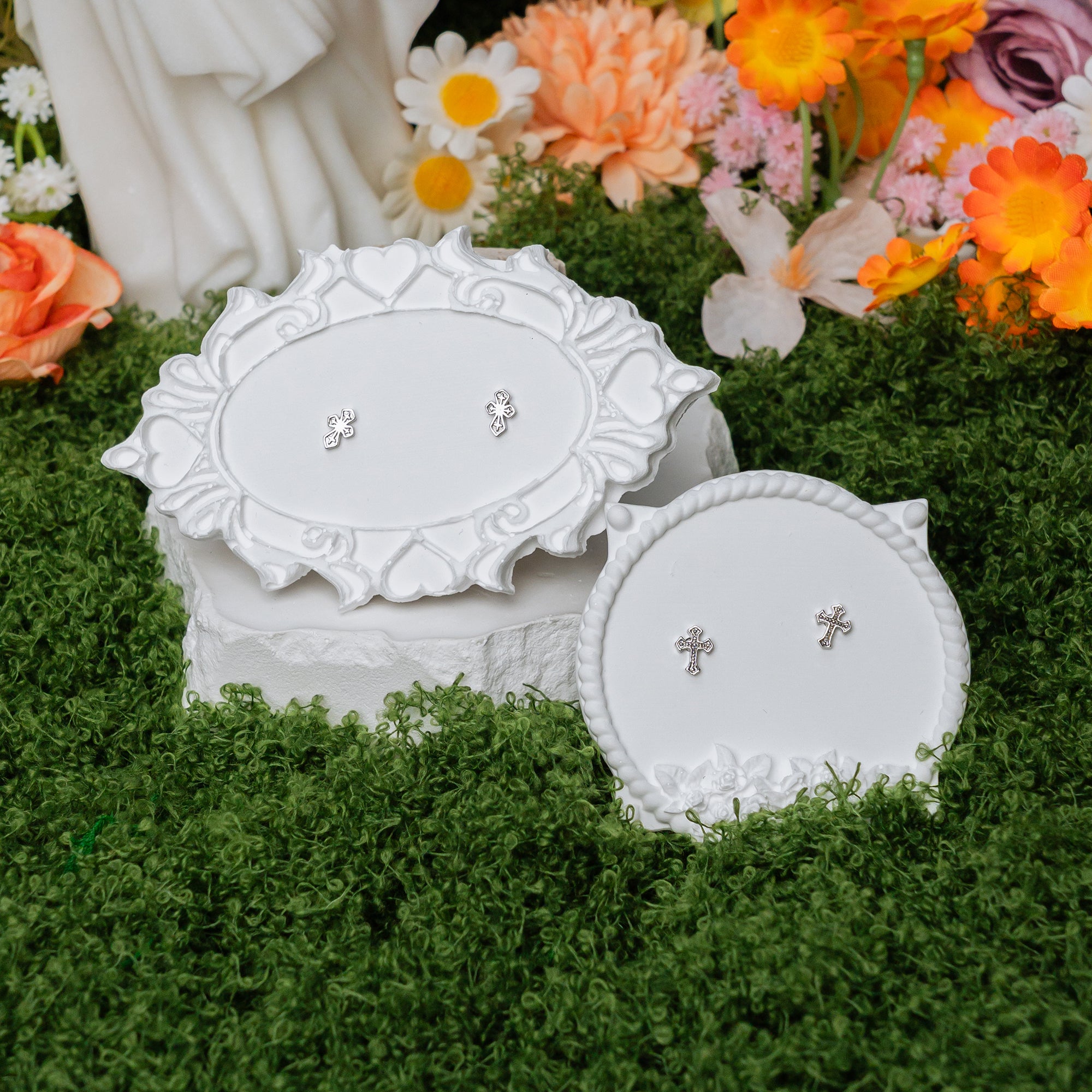 Mini Faith Cross Stud Earrings – Christian Minimalist Jewelry of Grace