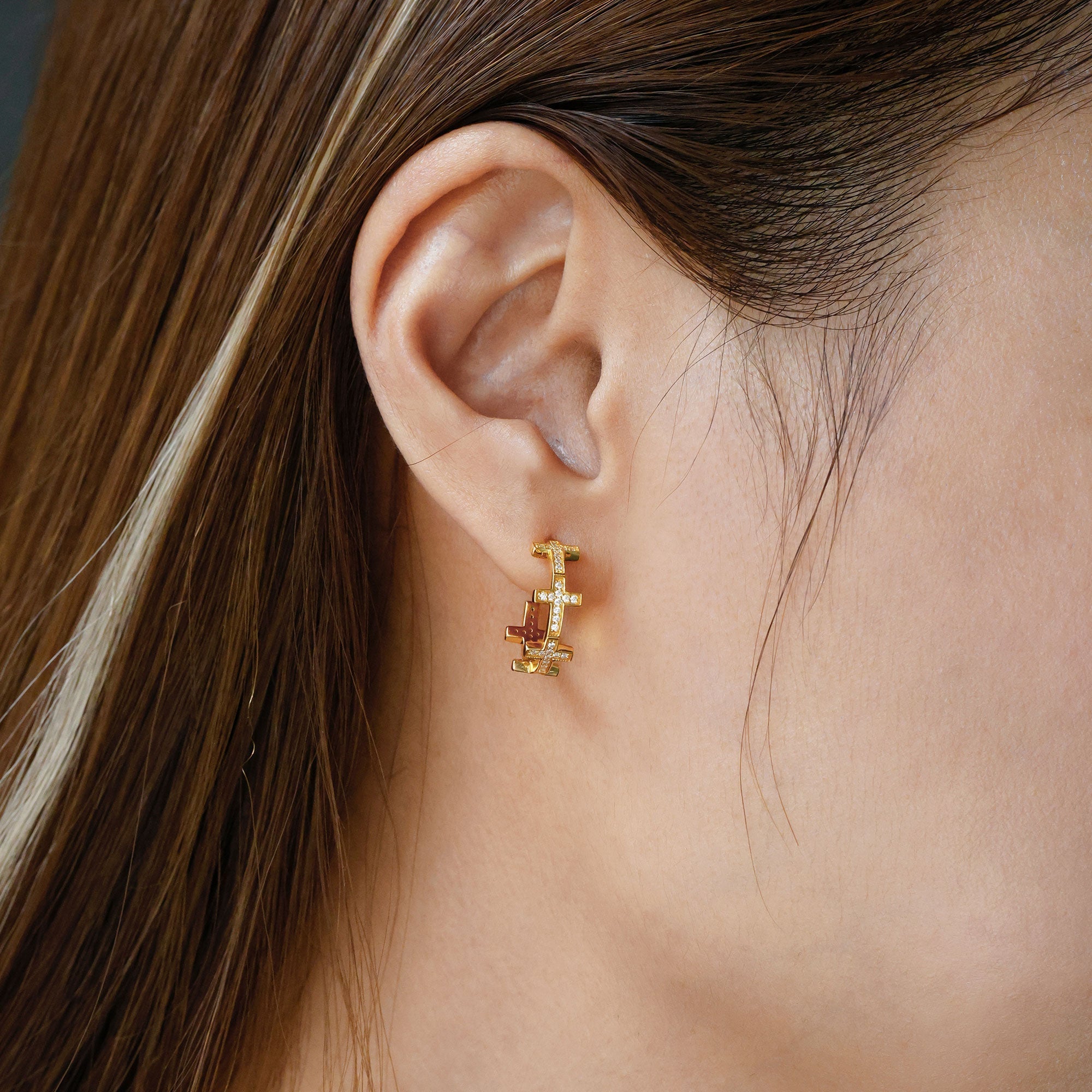 Half Hoop Five Cross Stud Earrings