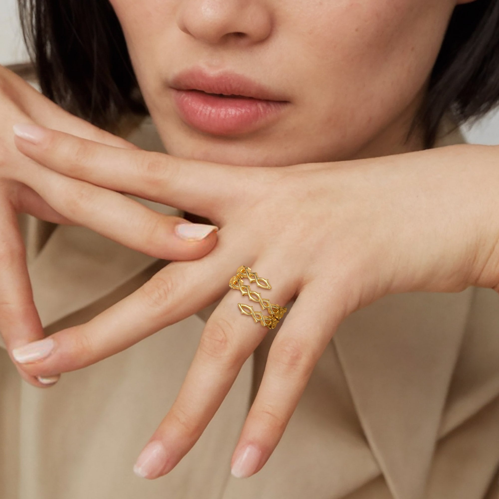 Thorns Wavy Wrap Ring