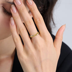 Two-Tone Wheat Interlocking Ring