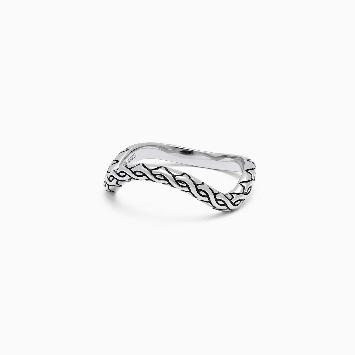 Pavé Wavy Enamel Stacking Ring