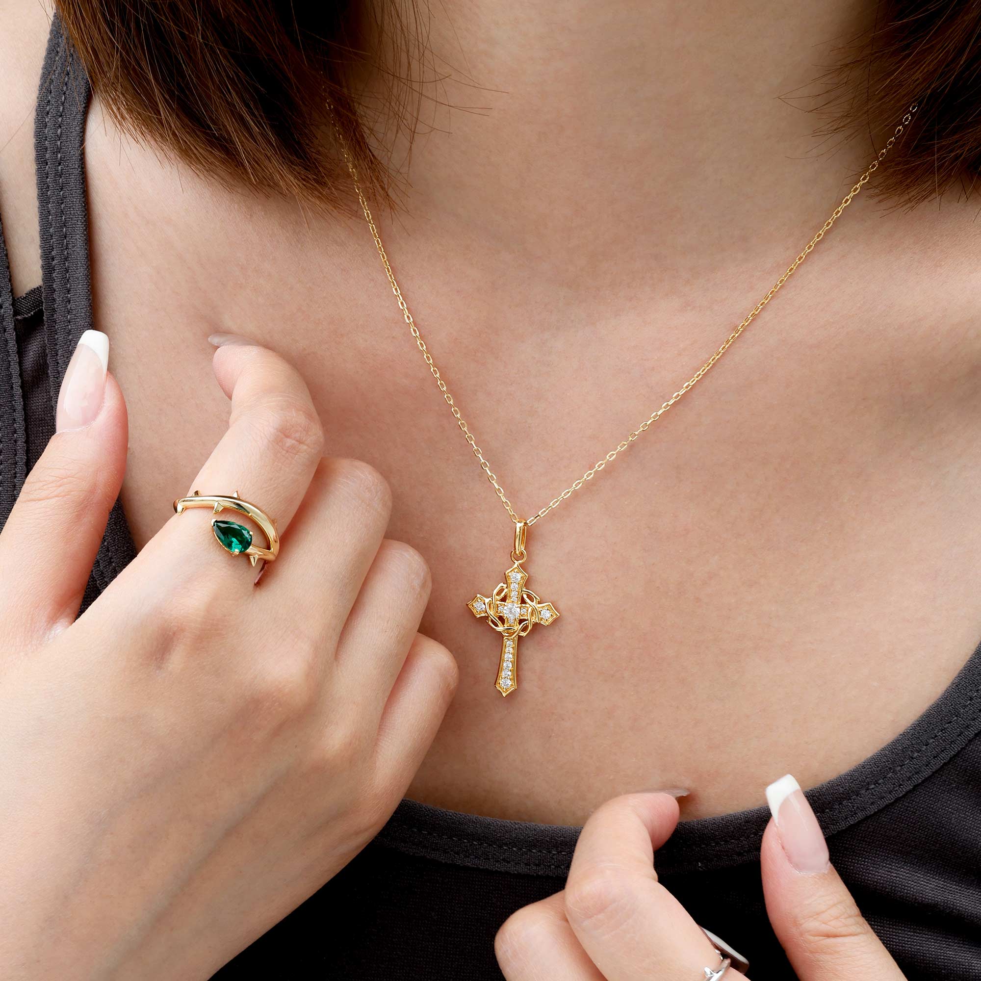 Thorns Pear Statement Ring