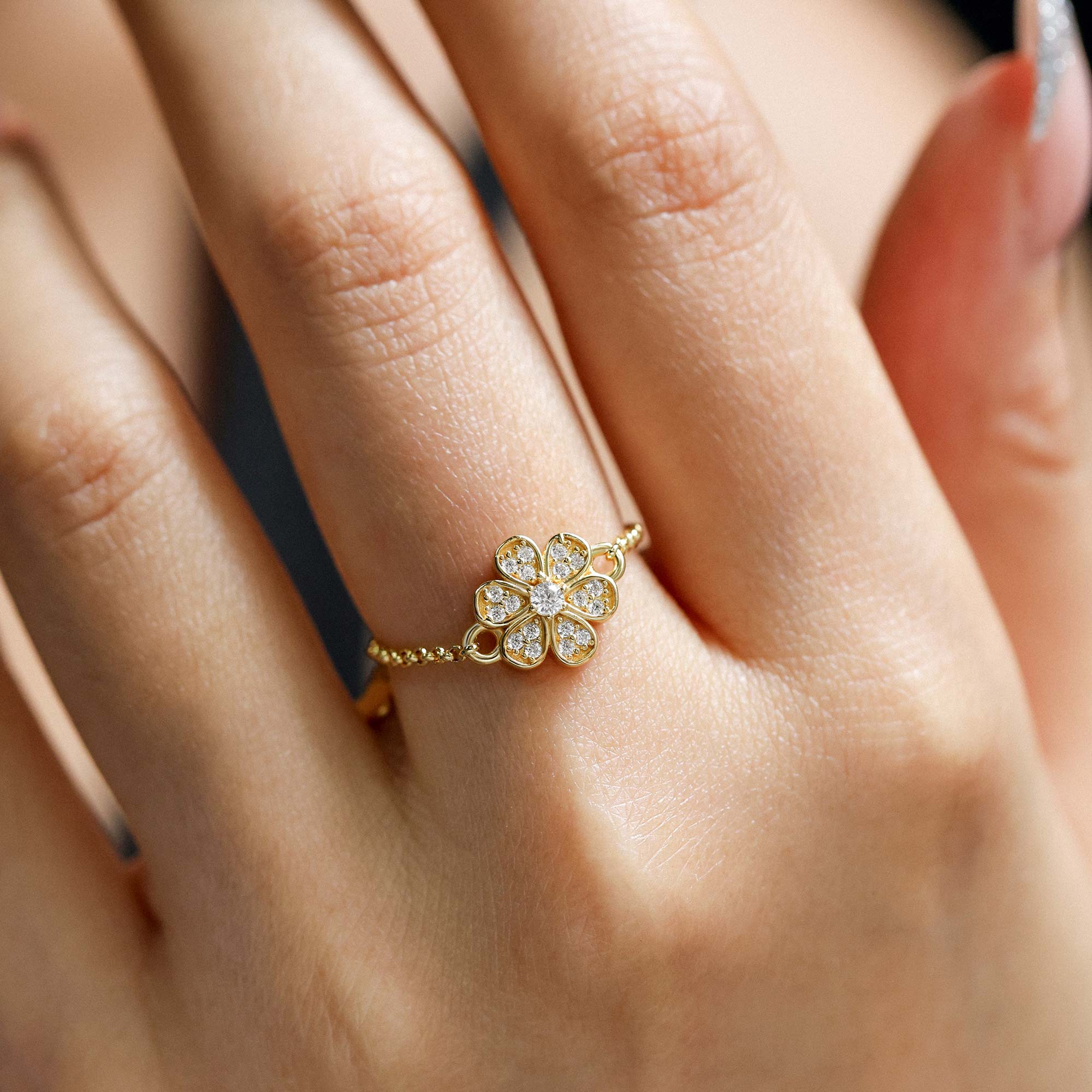 Everbloom Floral Adjustable Chain Ring