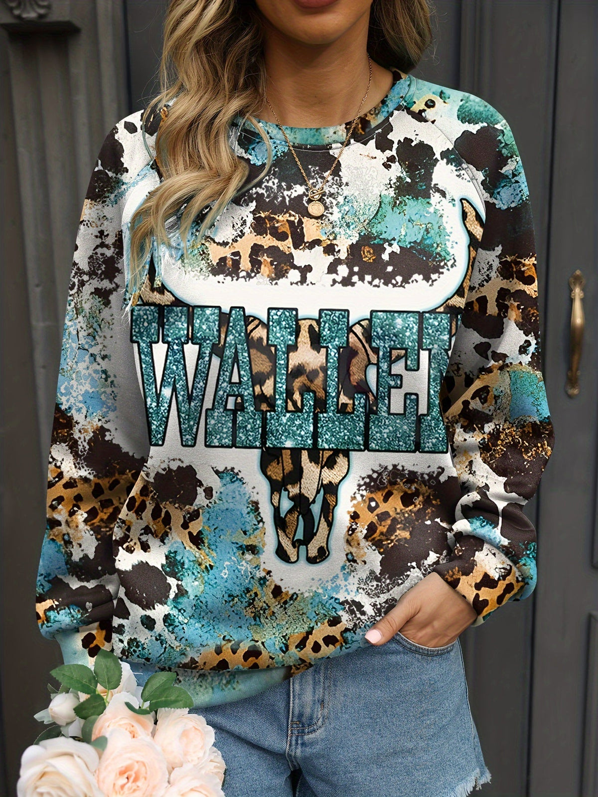 Women's Autumn/Winter Casual Sweatshirt, Leopard Bull & Letter Print Distressed Long Sleeve Pullover Lounge Top