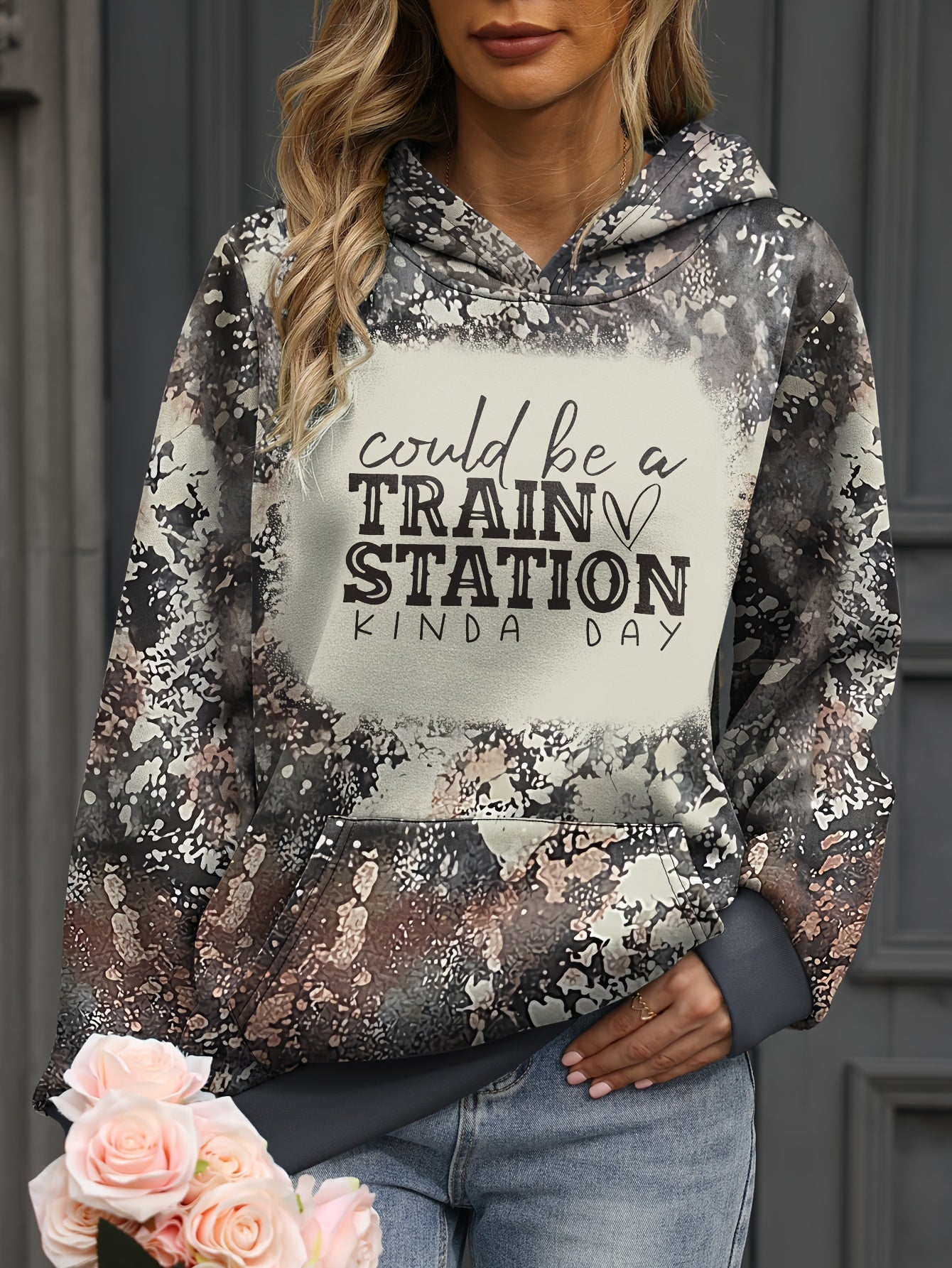 Women's Letter Print Hoodie with Kangaroo Pocket – Comfy Long Sleeve for Casual, All-Season Wear