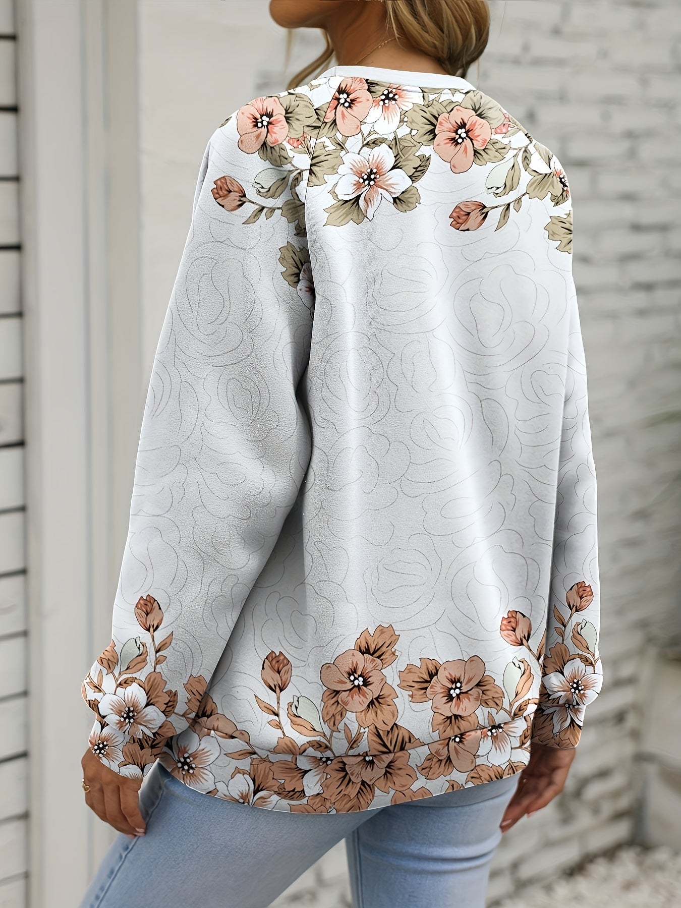 Women's Plus Size Floral Skull Print Sweatshirt, Casual Crew Neck Pullover, All-Season Fashion