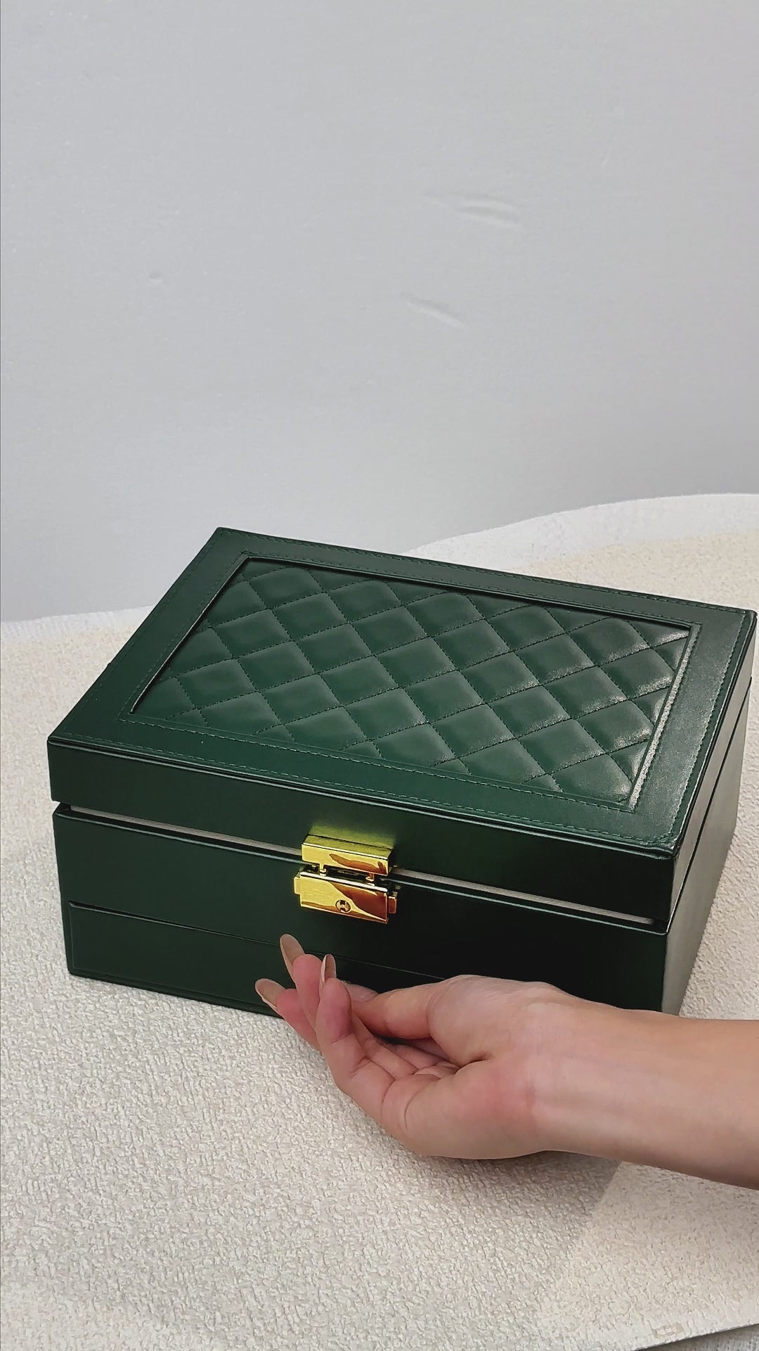 Best Seller🔥2025 Holiday Christian Jewelry Gift Box (Includes 30 jewelry pieces – Only $6.6 per piece!)